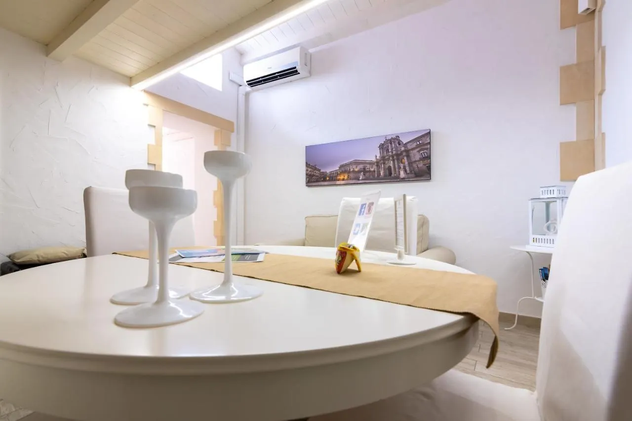 Made In Ortigia Apartments Syracuse Italy