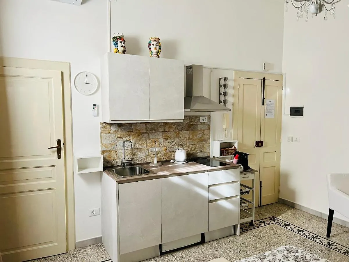 Made In Ortigia Apartments Syracuse Italy